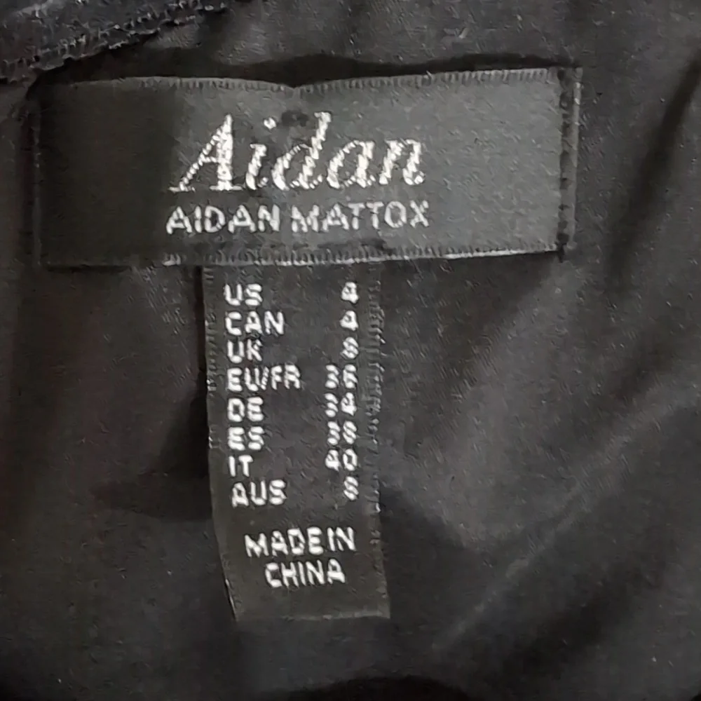 Dress - Picture 4 of 4